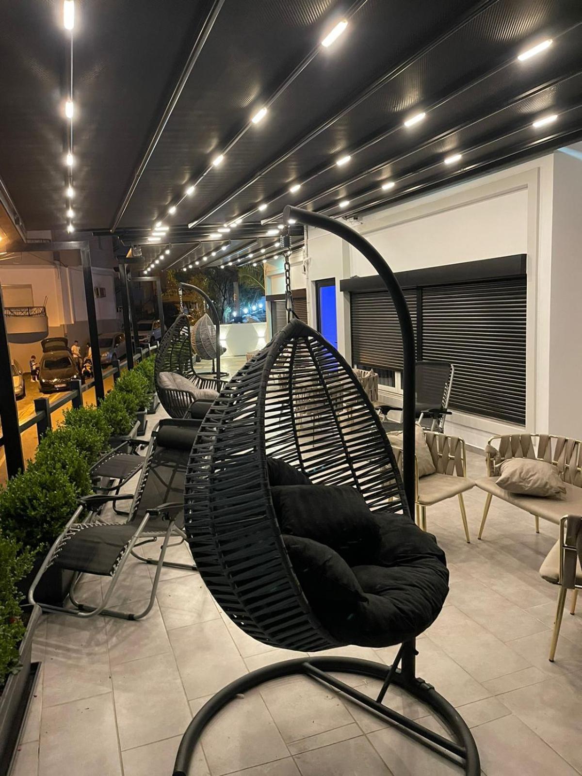 Aries Apartment *